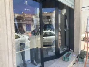 باب محل الومونيوم النوع الجديد الاكحل