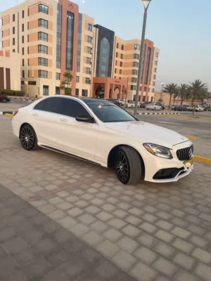 Used Mercedes Benz C-Class in Al Dakhiliya