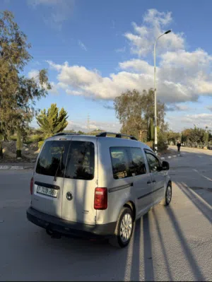 فولكسفاجن كادي للبيع