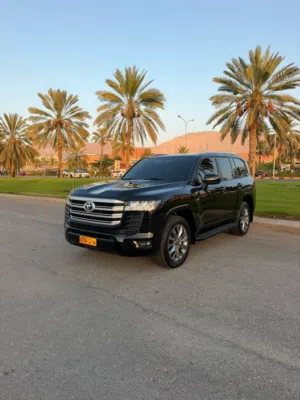 Used Toyota Land Cruiser in Muscat