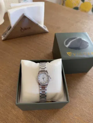 ساعات نسائية أنيقة ومميزة