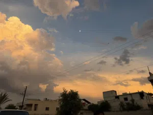 شقه لبيع في بيت سحم
