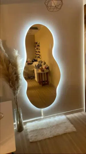 مرايا ديكور فاخرة وإضاءة مخفية - أشكال هندسية مميزة وأسعار منافسة!