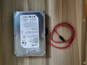 هارد ديسك Seagate DB35.3 سعة 320GB – حل اقتصادي وموثوق للتخزين اليومي مع وصله sata