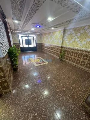 1 Floor . 129 m2 . Agent1