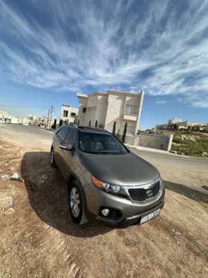 كيا سورينتو 2013  v6 3500cc للبيع  7 ركاب