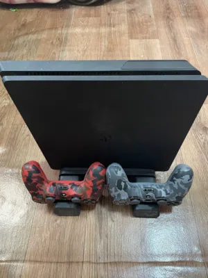 بلايستيشن 4 1tp للبيع ((((الوصف مهم )))))