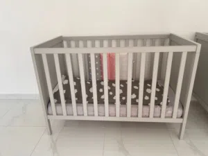 تخت بيبي بحالة الوكالة