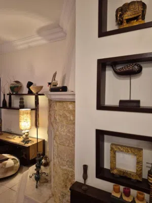 920 m2 4 Bedrooms Villa for Sale in Amman Khalda