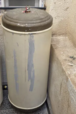 سخان مياه.