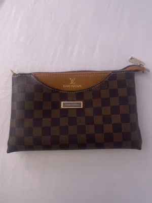 Louis Vuitton . Hand Bags . brown . Used4
