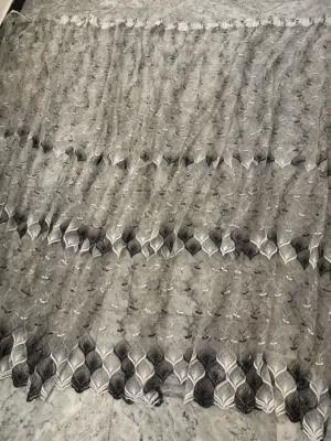 ستائر مستعملة بحالة ممتازة