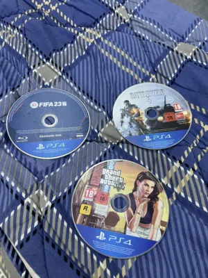 اليد اجديده يد ps4 أصلية البطم R1وR2 وL1وL2 ميخدموش