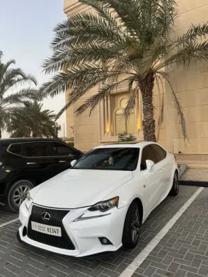 نظيفة جدا ومسرفسة اول مالك فالدولة