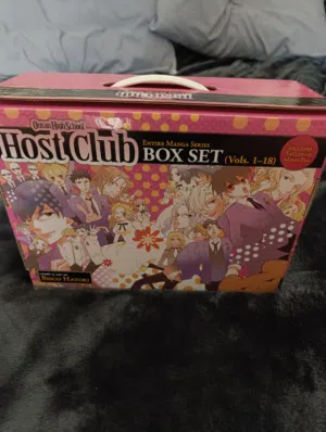 Ouran highschool host club manga boxset - like new!