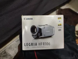 Camera Canon FHD R106