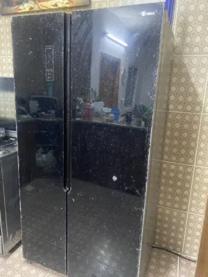 ثلاجة بابين مستعملة بحالة جيدة جيدا