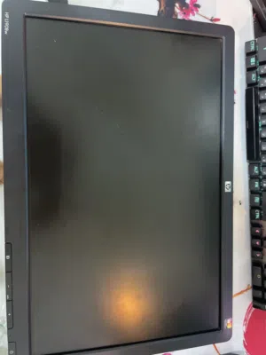 15" HP monitors for sale in Buraimi