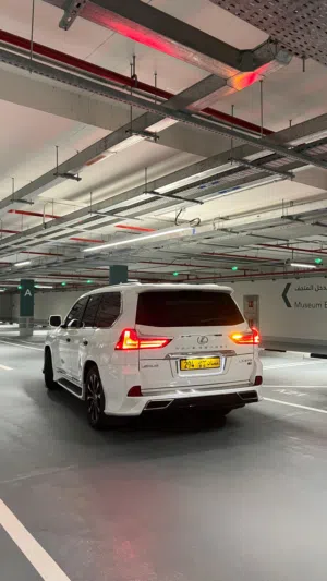 Used Lexus LX in Al Dakhiliya