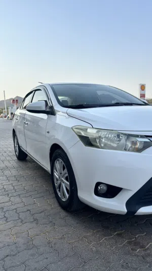 وكالة عمان بهوان مع تأمين شامل عمان والإمارات استخدام شخصي مع أوراق التشييك
