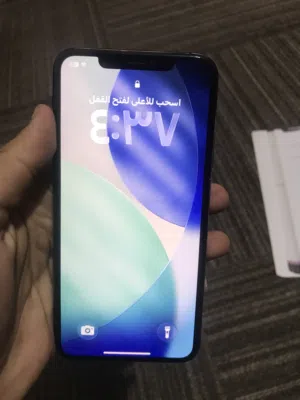 جهاز ايفون 11pro max مستعمل يوجد شعر خفيف بالباك مش مفتوح ولا مصلح