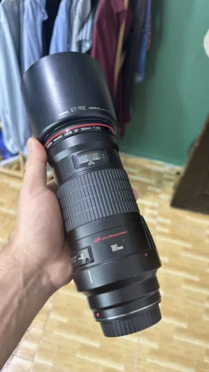 عدسة Canon EF 180mm f/3.5L Macro L احترافية – حالة ممتازة
