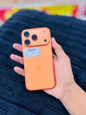 iPhone 17 pro- 256 GB - Nice working for sale - Apple warranty till April 2027