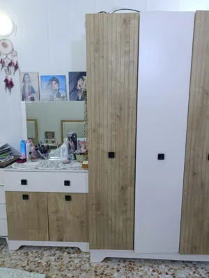 غرف نوم للبيع مع مطبخ وثلاجه وتخم قنفات