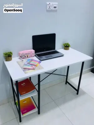 ميز مكتبي جديد لون ابيض