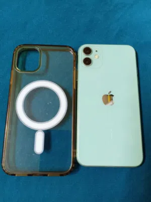 Apple iPhone XR 128 GB in Amman