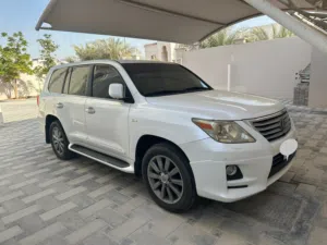 Used Lexus LX in Abu Dhabi