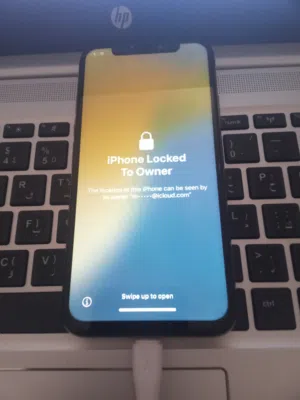 ايفون xs للبيع