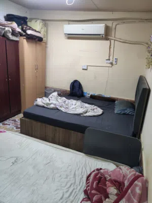 3 to 4 person bed space available
