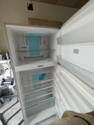 Toshiba refrigerator fridge is very good condition and good working