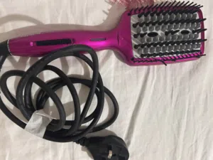 مجموعة اجهزة لفرد الشعر بحاله ممتازه