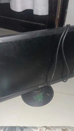 شاشة ال جي مكتبيه