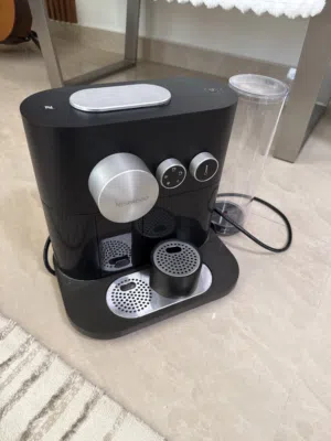 مكينة قهوة نوع NESPRESSO