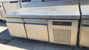 برادات عامودية و برادات طاولة ايطاليا مستعملة Used chiller and freezer Italy  counter and upright