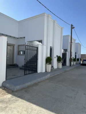 170 m2 3 Bedrooms Townhouse for Sale in Tripoli Ain Zara