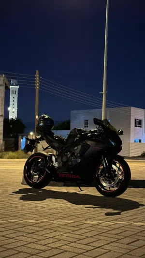 هوندا CBR1000RR