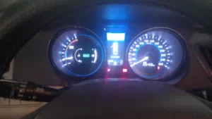 هواندي سوناتا 2014ماشيه 105كيلو السياره واقفه 9.000دينار