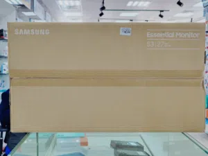 Samsung 27 inch monitor in Muscat / Brand New