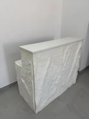 كاونتر وكراسي