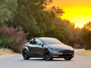 TESLA MODEL Y ( LONGRANGE ) 2023 GCC