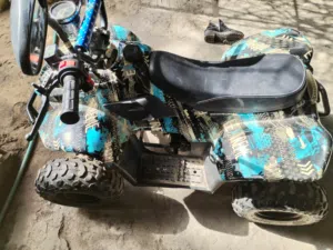 دراجه رباعيه محرك بنزين استخدام قليل جدا تايراتها لوك تشتغل نكره مابيها اي نقص