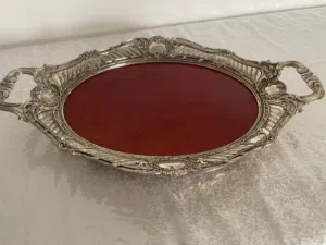 صينيه تقديم فخمه ( انتيك) vintage عمرها اكثر من 70 سنه