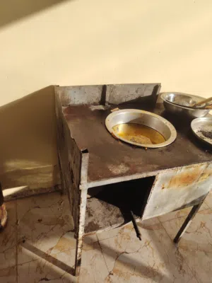 اغراض  مطعم للبيع  عنواني شط العرب الجزيره