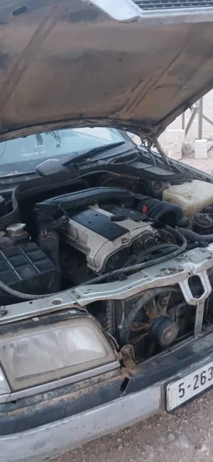 مرسيدس هرم محرك 28 طولي 6بسطوني محرك تمام الهيكل واضح من الصور