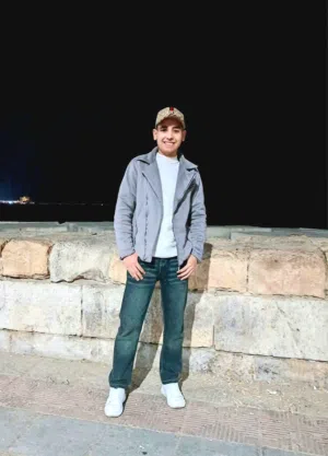 يوسف حسين 