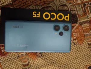 جهاز للبيع هاتف Poco f5